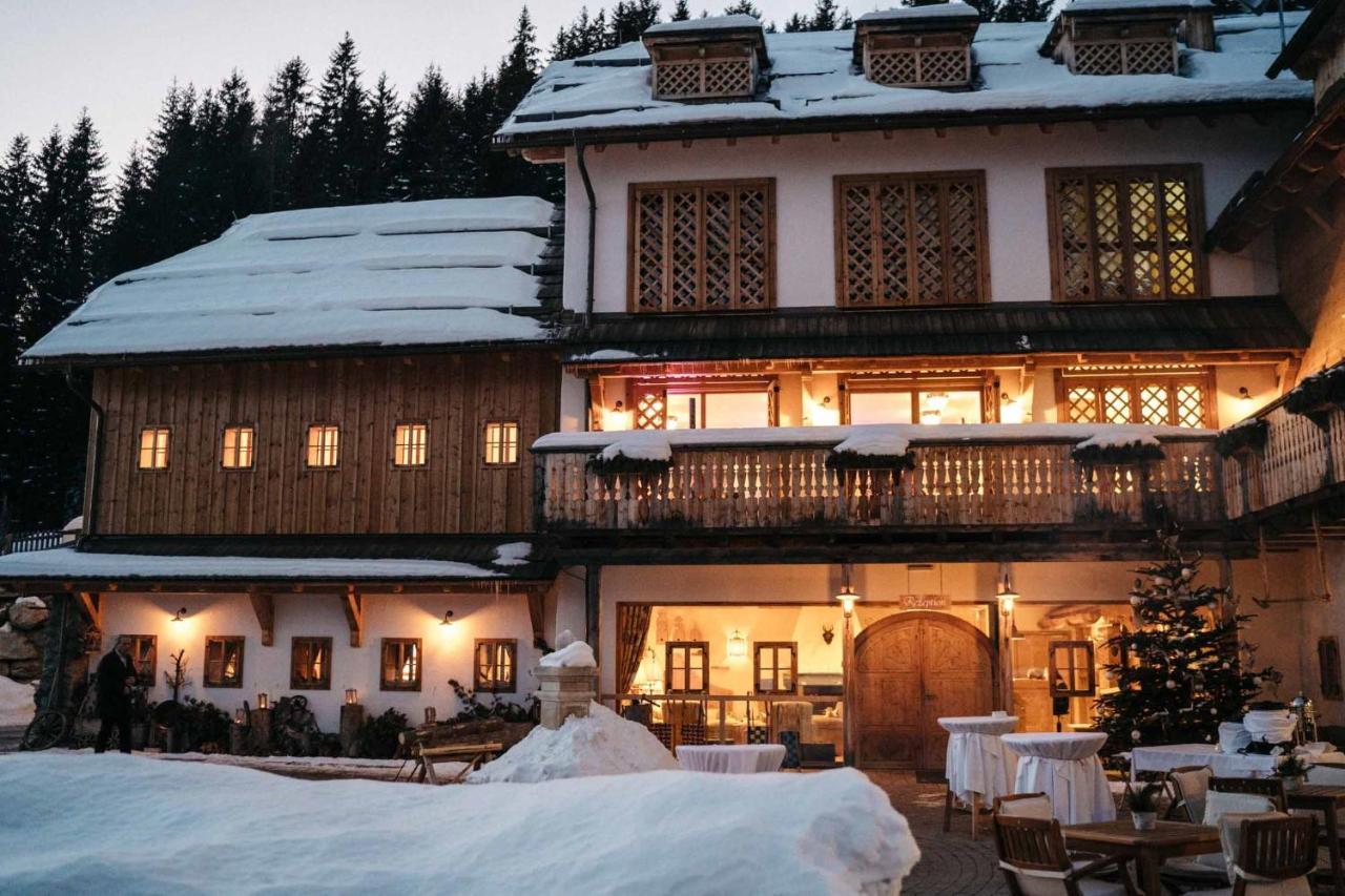 Almdorf Seinerzeit Hotel Wiedweg Ngoại thất bức ảnh