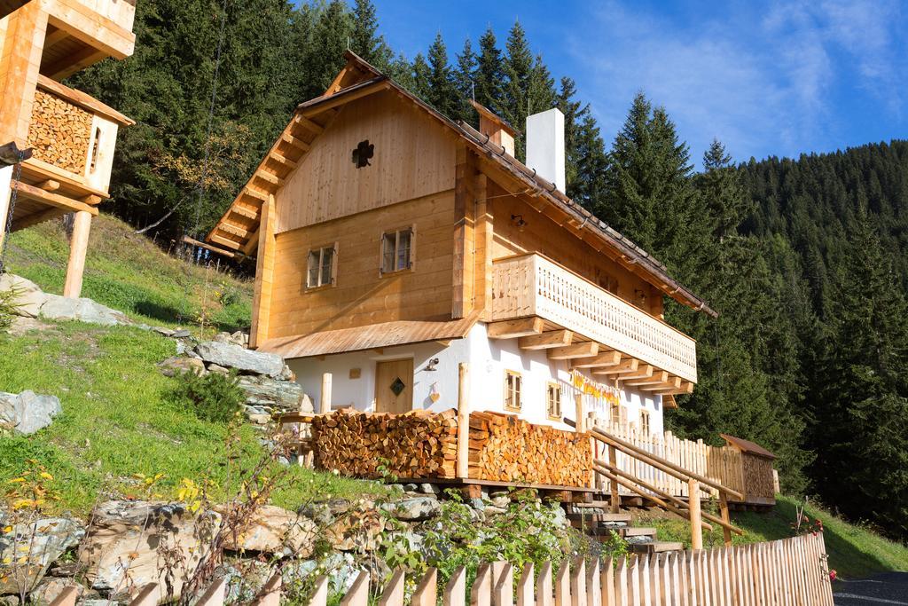 Almdorf Seinerzeit Hotel Wiedweg Ngoại thất bức ảnh