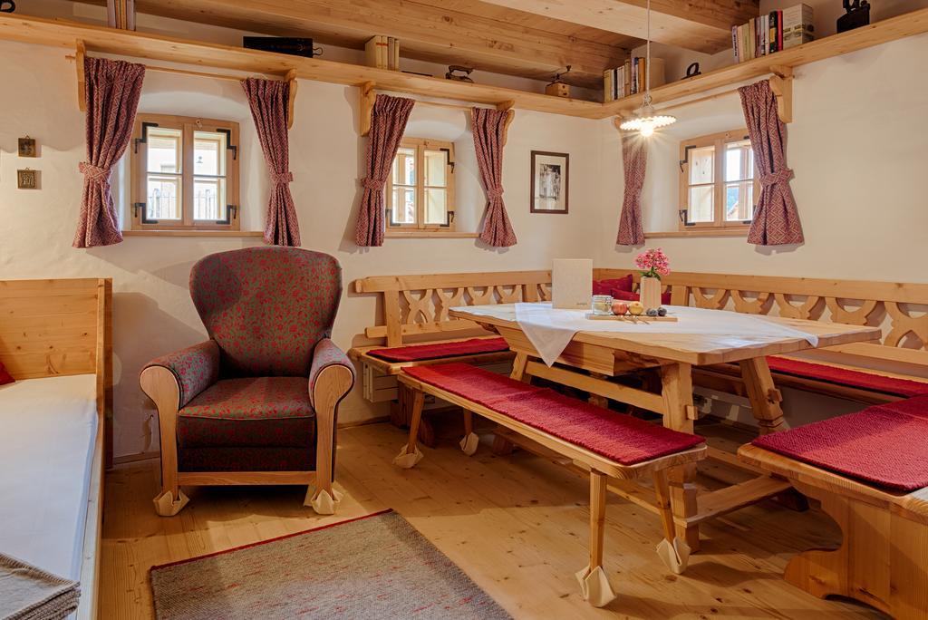 Almdorf Seinerzeit Hotel Wiedweg Ngoại thất bức ảnh