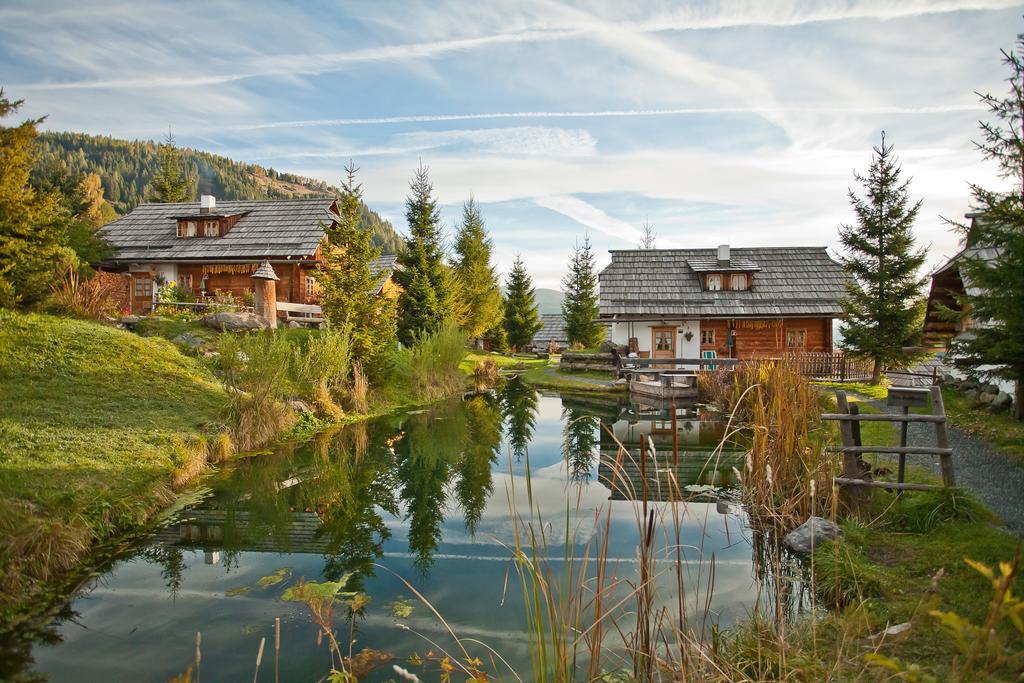 Almdorf Seinerzeit Hotel Wiedweg Ngoại thất bức ảnh