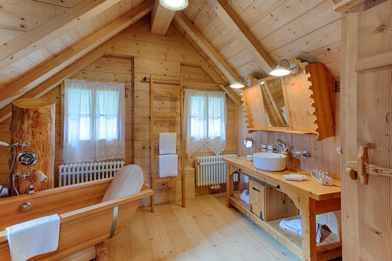 Almdorf Seinerzeit Hotel Wiedweg Ngoại thất bức ảnh