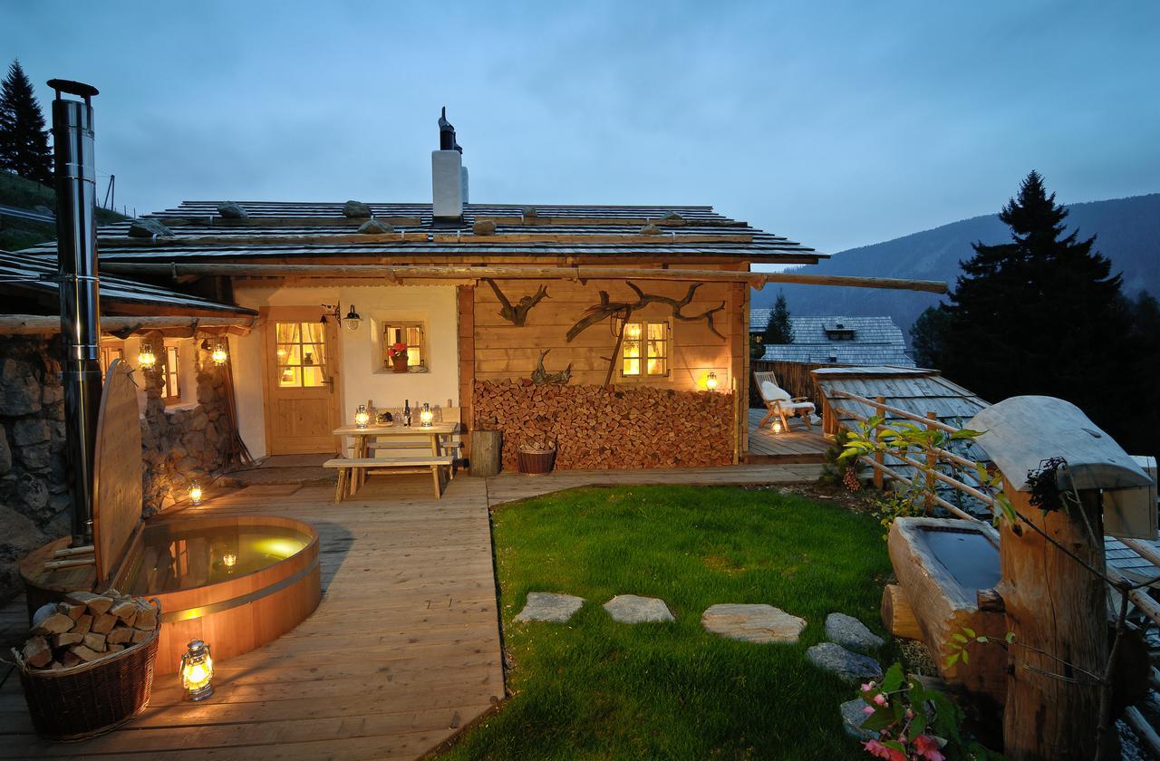 Almdorf Seinerzeit Hotel Wiedweg Ngoại thất bức ảnh